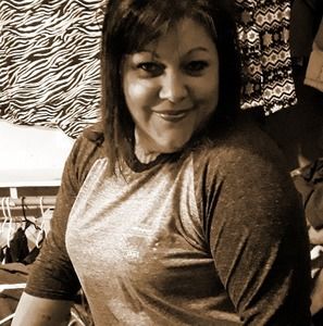 Meet your Posher, Deborah